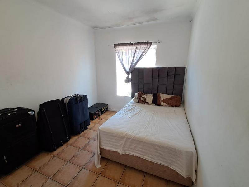 2 Bedroom Property for Sale in Maitland Western Cape